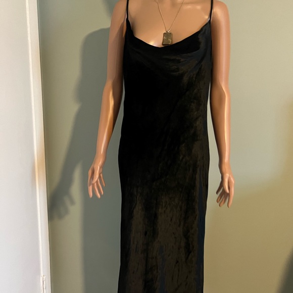 Rebecca Vallance Womens Velvet Midi Dress, Black, 8 - Picture 9 of 14